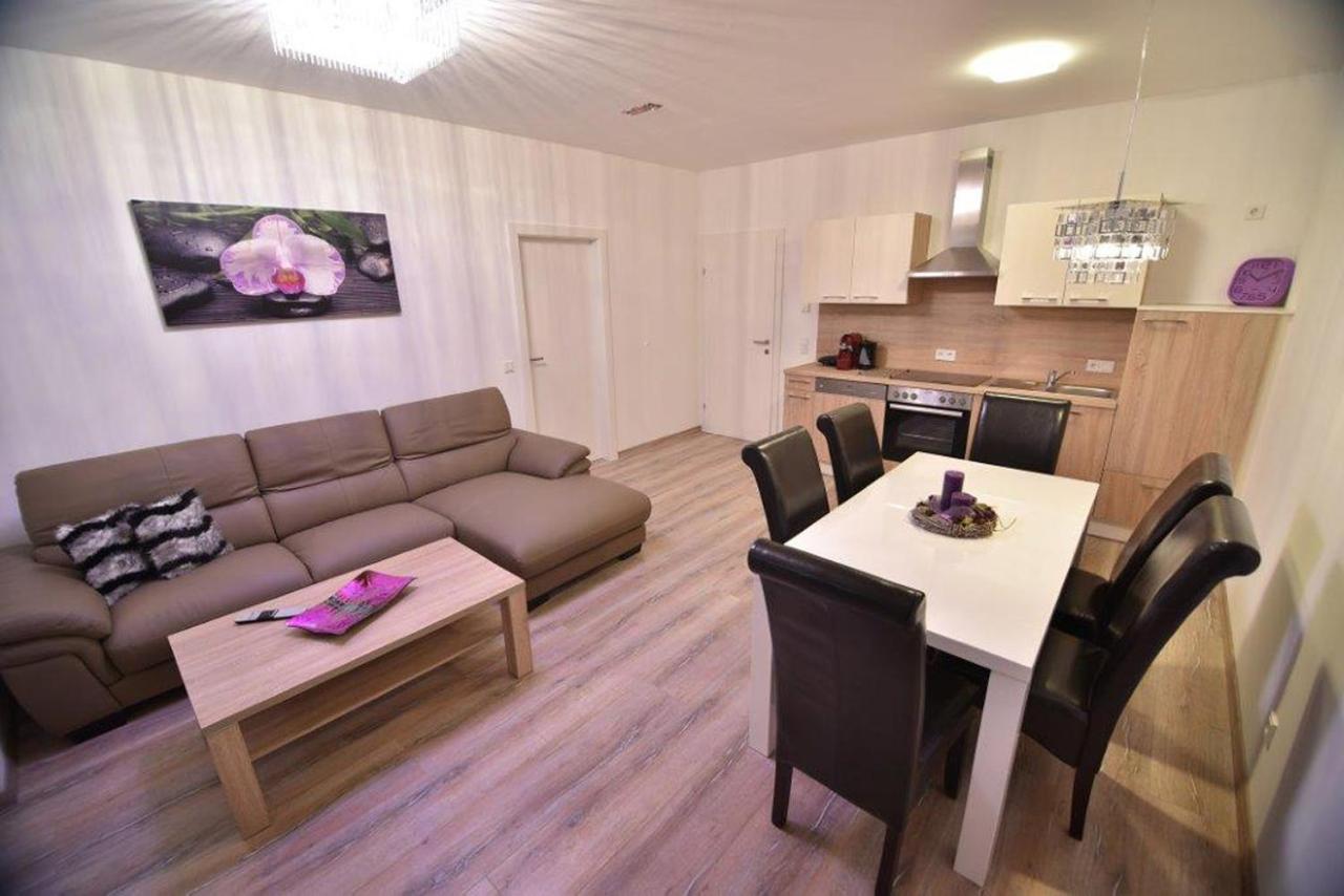 Lungau Living Appartements - Penthouse سانكت مايكل ايم لون المظهر الخارجي الصورة